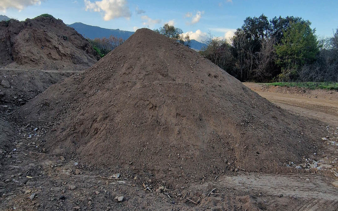 Livraison de terre végétale