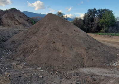 Livraison de terre végétale